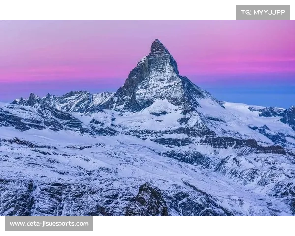 阿扎马特·穆尔扎卡诺夫挑战吉里·普罗哈兹卡，轻重量级对决前景明朗